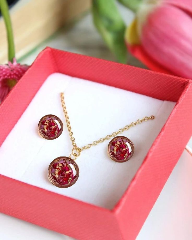 Clear Bloom Round Resin Set