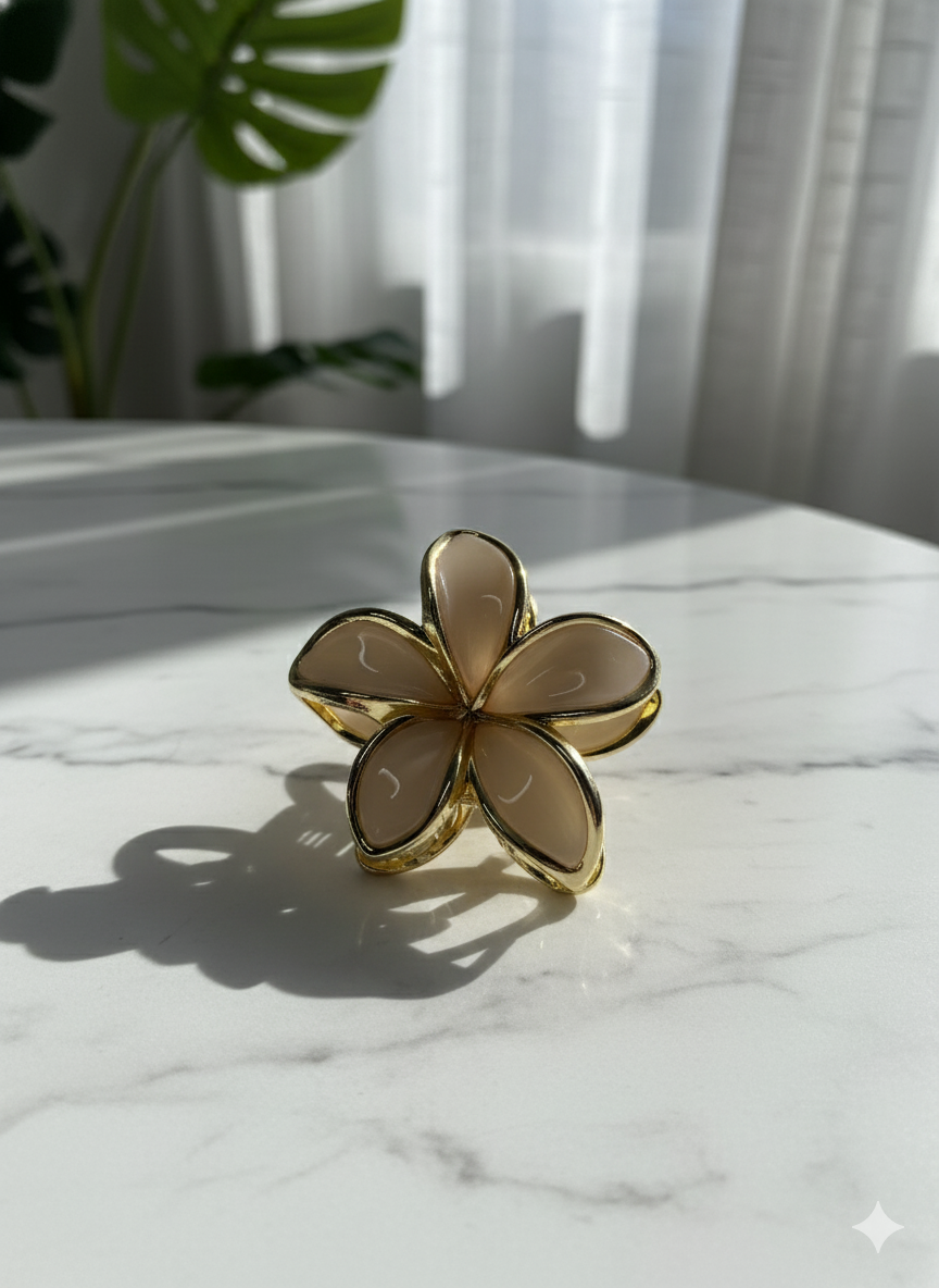 flower claw